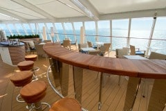 Iona P&O Cruises: Guide & Review