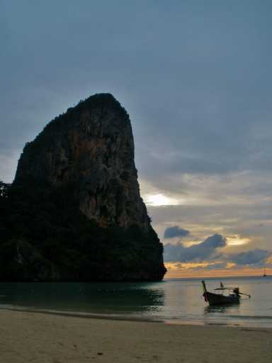 Stunning Sunsets, Railay - Intrepid Escape