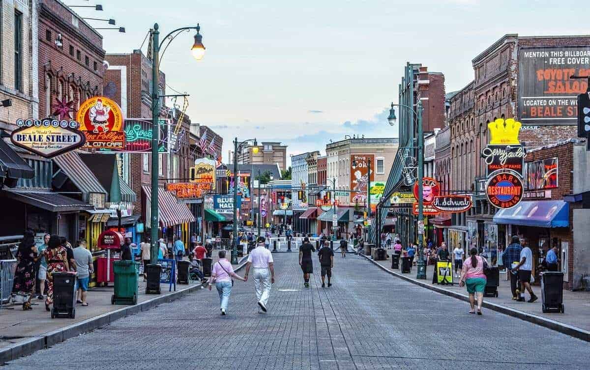 Take-a-Food-Tour-In-Downtown-Memphis